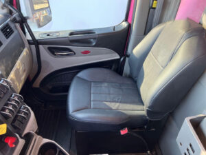 2024 Peterbilt 567 - photo 1
