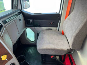 2018 Western 4700 - photo 1