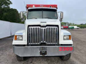 2017 Western 4700 - photo 1